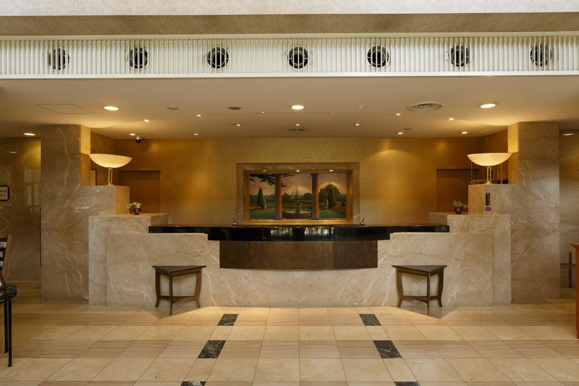 Court Hotel Курасики Экстерьер фото