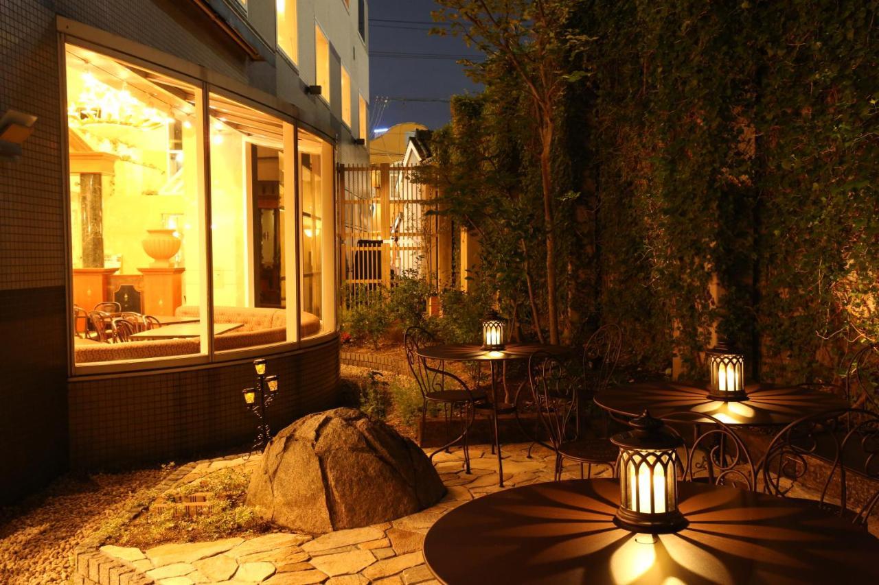 Court Hotel Курасики Экстерьер фото